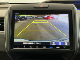【バックカメラ】運転が苦手な方も車庫入れラクラクです!ギアをリバースに入れれば自動的に切り換わりますので、面倒な操作は不要です♪狭い駐車場もお車を傷つけず安心ですね!