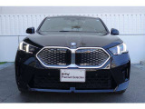 BMWの代名詞の【キドニーグリル】グリルが腎臓のように見えるので【キドニー】と呼ばれるようになりました。一目見ただけでBMWであると認識できる確固たるアイコンとして存在感を放ちます。
