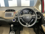 運転しやすいインパネ周りです!見やすいレイアウトで快適なドライブをサポートします!
