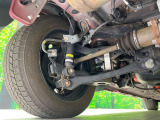 お車を安心してお乗りいただく為には、足回りの定期点検が欠かせません。サービスサポート(有償保証)では無料点検もご提供しており、安心のカーライフをお過ごしいただけるサポート体制が整っています。