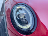●LEDヘッドライト:夜間走行時も良好な視界を確保し安心して運転できる高輝度LEDヘッドライトを装備!点灯速度が早く、消費電力も抑えられています。
