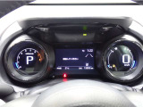 メーターがシンプルで見やすく運転しやすくなっております!