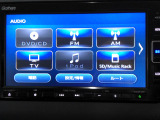 フルセグテレビ搭載。DVD・CD再生・SDカードに対応しています。