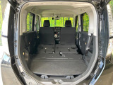 普段のお買い物や通勤、送迎等に十分な荷室スペースを確保しております。セカンドシートを倒すと、大きな荷物の積載も可能です♪