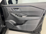 2wayのメモリーシート機能付き、運転される方のシートパターンを記憶可能です。