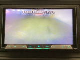 バックモニター付きで、車庫入れやバック時の後方確認をサポート。