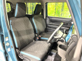 運転席シート廻りは使用感も少なく、良好な状態となっています。丁寧に使われていたことがよくわかりますね。
