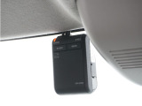 ◆ドライブレコーダー◆映像・音声などを記録する自動車用の装置です。 もしもの事故の際の記録はもちろん、旅行の際の思い出としてドライブの映像を楽しむことができます。