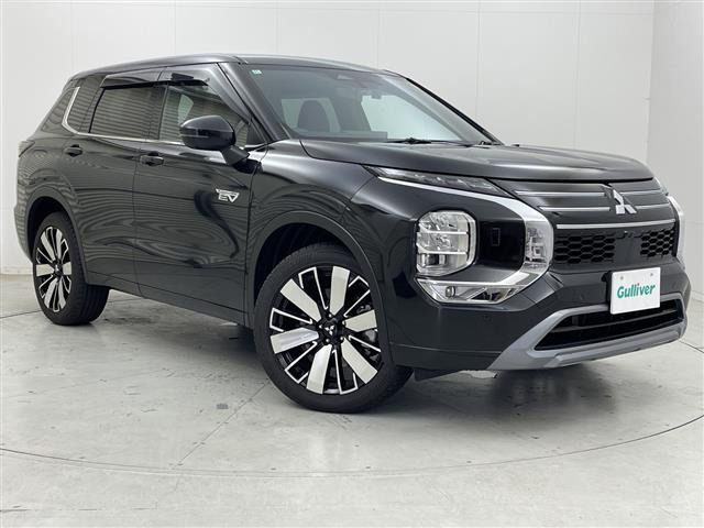 アウトランダー PHEV 2.4 P エグゼクティブ パッケージ 4WD 本革シート