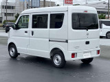 車線逸脱警報、車両が車線をはみ出す可能性がある場合に警報音と警告表示でドライバーに知らせてくれます。