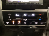 オートエアコンがついてますので、お好みの温度をセットするだけで風の強さや風量を自動で調整します。スイッチも簡単操作で快適に過ごせます。