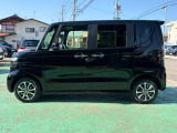 左パワースライドドア付きで便利!小さなお子様も乗り降り楽々です♪スイッチは運転席にもありますよ!