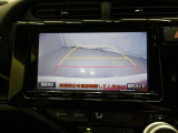 バックガイドモニターで、後方を確認しながら安心して駐車することができます。運転初心者も熟練者も必須の機能ですよ!