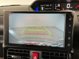 【バックモニター】駐車には欠かせないバックカメラを装備!カラーで後方をモニタリング。安全でゆとりのある駐車をサポートします。