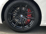 BMW純正19/20インチホイール。洗練されたデザインで、足元の個性を引き立てます。