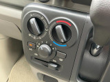 気温に合わせて直感的に操作することで、車内をいつでも快適に保てます。