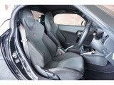 シートのへたりや大きな内装の痛みもございません