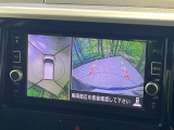 【アラウンドビューモニター】専用のカメラにより、上から見下ろしたような視点で360度クルマの周囲を確認することができます☆死角部分も確認しやすく、狭い場所での切り返しや駐車もスムーズに行えます。