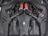 搭載された3.9L・V8ツインターボエンジンは620馬力(カタログ値)を発揮します。