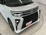 ヘッドライトには目立つくすみも無くクリアに仕上がっております。ポリッシャーでのみがきの工程を取り、ツヤのあるキレイな状態へ。