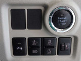 スマートアシストを搭載したサポカーS車です。