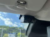 【日産純正 車内撮影用カメラ付きドライブレコーダー装着車】 映像/音声の記録はもちろん、映像再生時に走行軌跡や車速のわかるGPS搭載。事故時の客観的な検証に役立ちます
