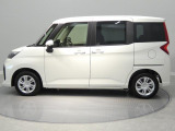 【乗り降りしやすい高さ】高すぎない車高でアクセスもスムーズ。日々のお仕事や長距離の移動など体への負担を軽くしてくれる扱いやすさが魅力です。