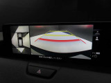 360&deg;モニターが標準装備されておりますので、細い道や狭い駐車場でもラクラク♪ 視認性もバッチリです。