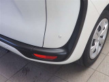 コーナーセンサー付きで駐車時も安心です。