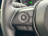 運転中、オーディオの操作をしてて、ハッとしたことはありませんか?ステアリングスイッチは、運転中でもハンドルでオーディオの操作が可能です。安全なドライブをサポートします。