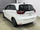 Honda SENSING装着車です。衝突を予測してブレーキをかけたり、前のクルマにちょうどいい距離で走行できる多彩な安心・快適機能を搭載した支援システムがドライバーをサポート。