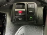 【eコンスイッチ】低燃費運転をサポートするECONモード。スイッチをONすると、エンジンやトランスミッション、A/Cなどを協調制御し、燃費の向上に貢献。エコドライブの効果を高めます。