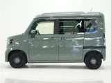 センターピラーレスと助手席格納機能で荷物の積み下ろしを効率よく行えます!