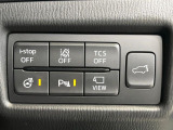 【パワーバックドア】スマートキーや運転席のボタンを押すだけでリアゲートが自動で開閉します!荷物を持っている時や、高い位置にあるバックドアを閉める際に便利な機能です♪