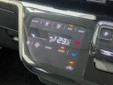 オートエアコンで温度を設定するだけで快適な車内環境を維持することができます!