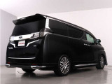 当店では、厳選された車両のみ展示しております。アルファード・ヴェルファイアに特化した専門店ならではの豊富な在庫の中から、お気に入りの一台をお探しください!