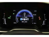 マルチインフォメーションディスプレイ付きのメーターです!エコ運転へ導く多彩な情報を表示してくれます。