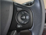 ◆アダプティブクルーズコントロール◆予め設定した車速内でクルマが自動的に加減速。前走車との適切な車間距離を維持しながら追従走行します。【LKAS】車線維持支援システムでステアリング操作を支援。
