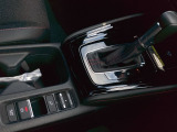 電子パーキング装着車!!ブレーキホールド機能付きで、信号待ちでも楽々です!!