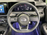【ステアリングスイッチ】運転中、前方から目線をそらすことなく、オーディオ等の操作が可能な便利機能!安心&快適なドライブを演出してくれます♪