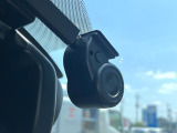 【ドライブレコーダー】ドライブレコーダー装備!走行中はもちろん、あおり運転や事故に遭遇した際、映像で記録し、万一のリスクに備えます。※記録用SDカードはお客様ご自身でご準備いただく必要があります。