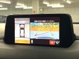 【360&deg;ビューモニター】専用のカメラにより、上から見下ろしたような視点で360度クルマの周囲を確認することができます☆死角部分も確認しやすく、狭い場所での切り返しや駐車もスムーズに行えます。