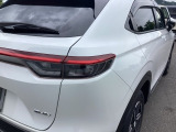 特徴的なデザインで後方からの確認しやすいLEDリアコンビネーションランプ
