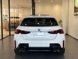 【認定中古車保証】BMW認定中古車は保証も充実しております。2年間もしくは、1年間の保証に加え、最大4年間までの保証延長も可能でございます(対象車種限定)!充実の保証で、安心してお車をご利用いただけます!