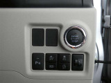 車両検査証明書付きです!だれでも中古車の状態がすぐにわかるよう、車のプロが客観的に評価。車両の状態やわずかなキズも正確にお伝えします。