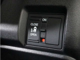 ◆片側電動スライドドア◆狭い駐車場でも乗り降りが楽々♪お子様が隣の車にドアを当ててしまう心配もございません!小さなお子様連れの方もこれで安心。