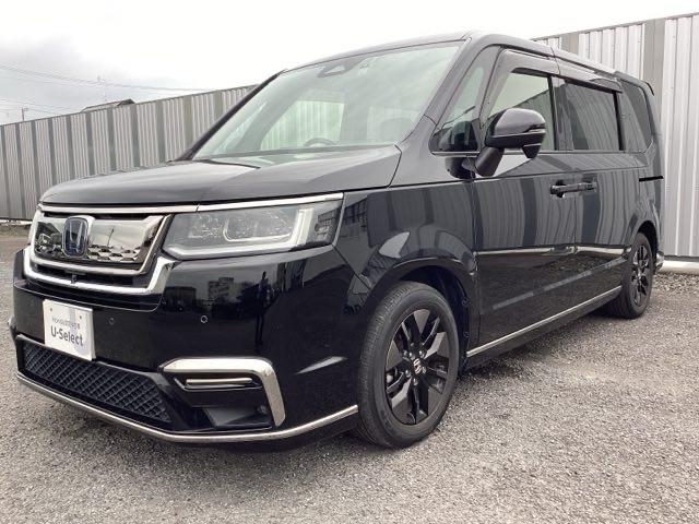 ステップワゴン  2.0 e:HEV スパーダ