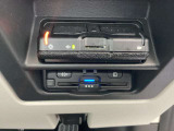 ビルトインタイプのETC車載器搭載。運転席側に装着されているのでカードの抜き差しも簡単です。