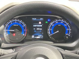 【メーター】メーター内のカラーディスプレイには運転をサポートするさまざまな情報を表示!
