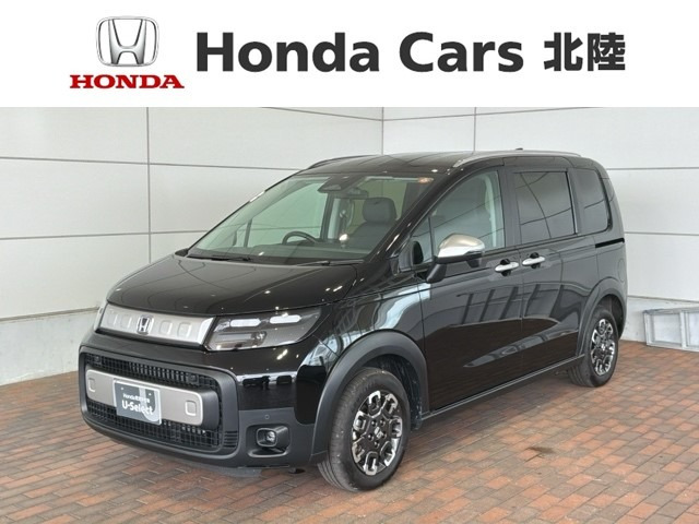 フリード 1.5 e:HEV クロスター 4WD 